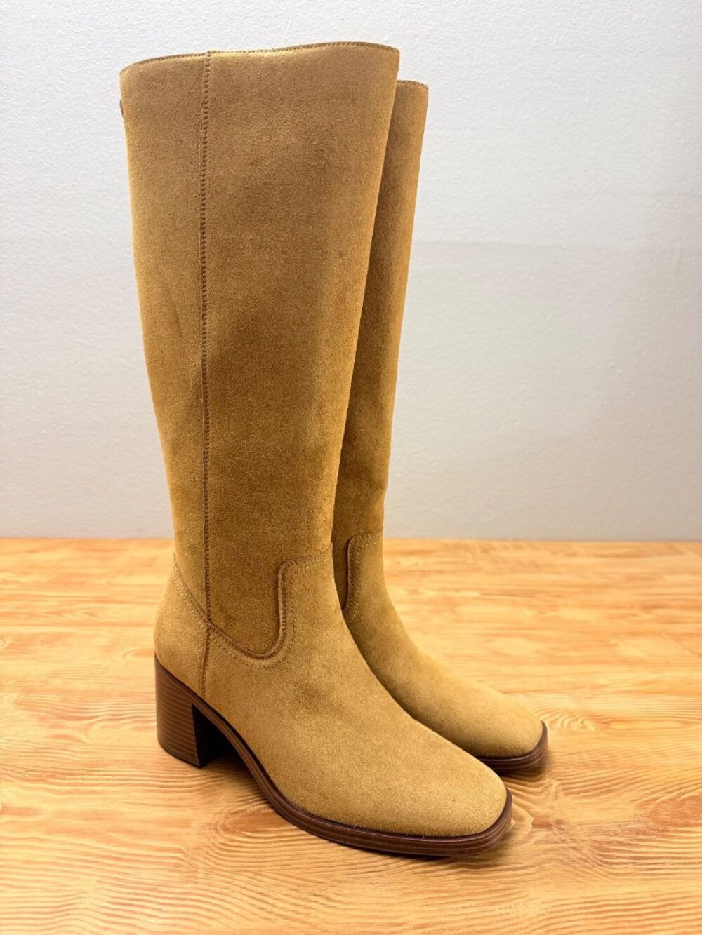 Tommy Hilfiger Laythen 2 Knee-High Size 9.5 - 1133
